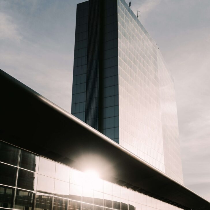 Onboarding a luxembourg fund on a fund distribution platform