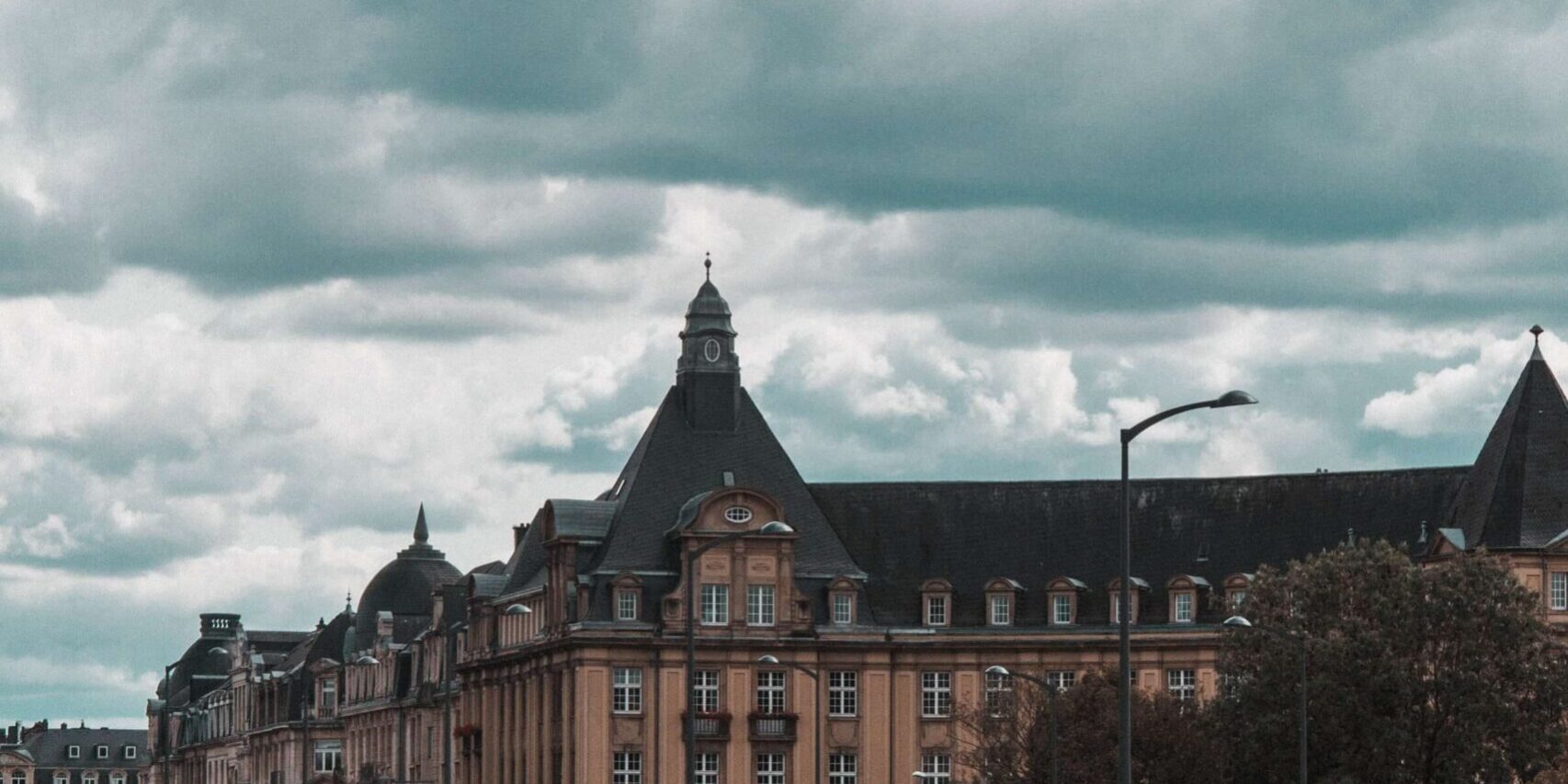 Listing Bonds In Luxembourg